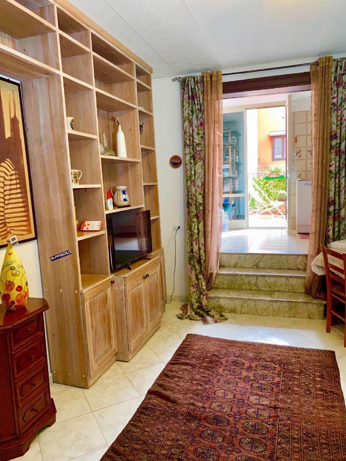 4 Passi Casa Vacanza ปาแลร์โม ภายนอก รูปภาพ